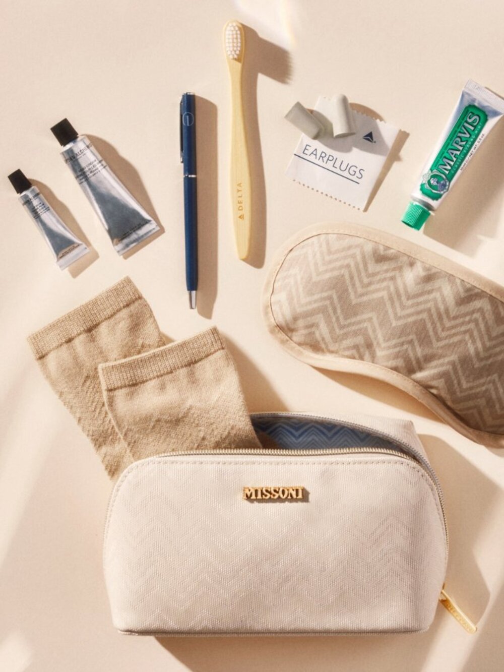 MISSONI Delta One Travel Bag Amenity Kit Cream Purse Toiletry Cosmetic Case